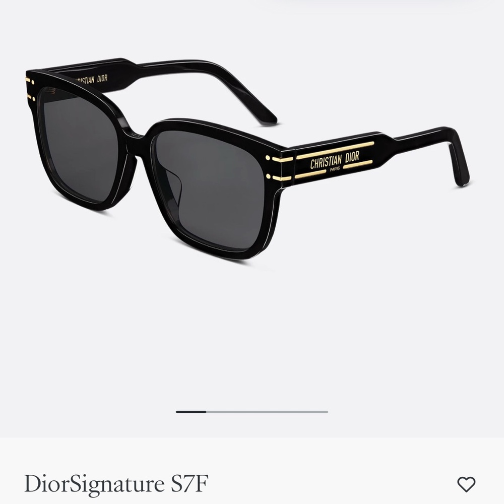 Dior Elegant Black Sunglasses with Gold Detail - Picture 4 of 4